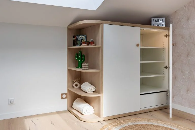 Menuiseries du Cotentin - Résidence secondaire - Zoom Dressing chambre ado