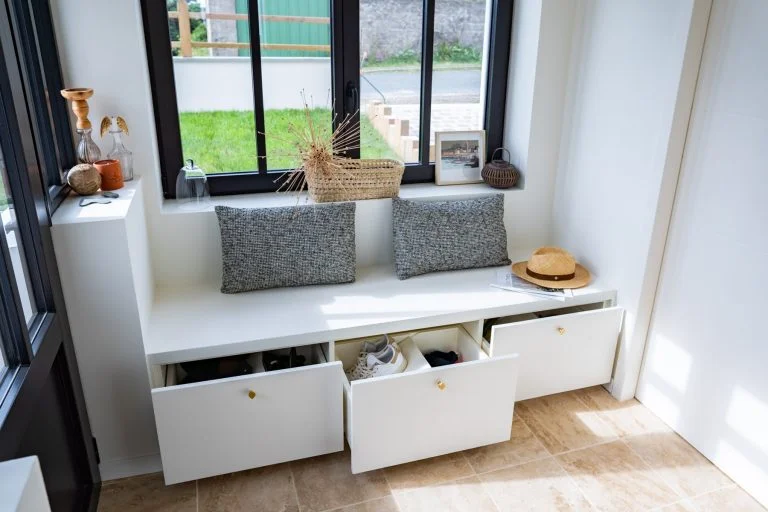 Menuiseries du Cotentin - Résidence secondaire - Zoom banquette entrée
